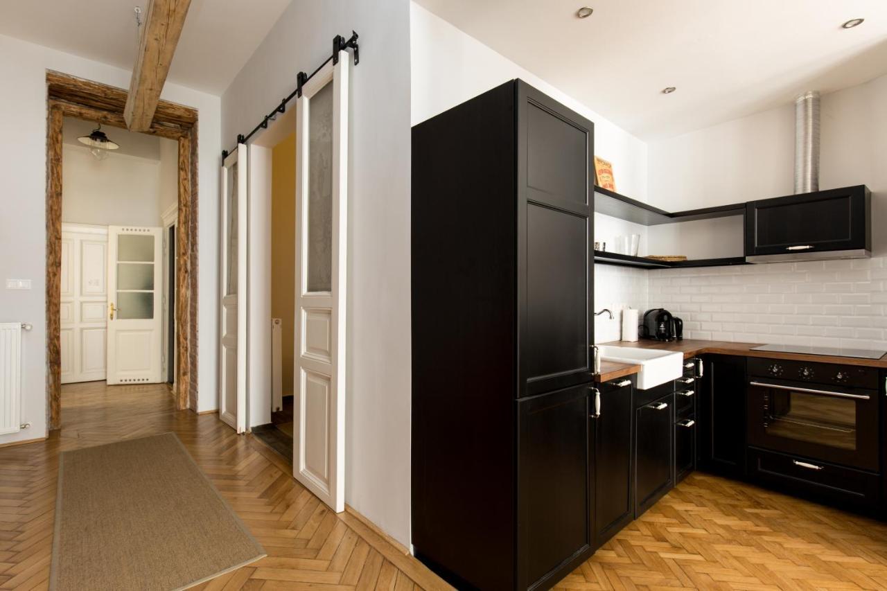 King Rustik & Central Apartment Budapest Exterior foto