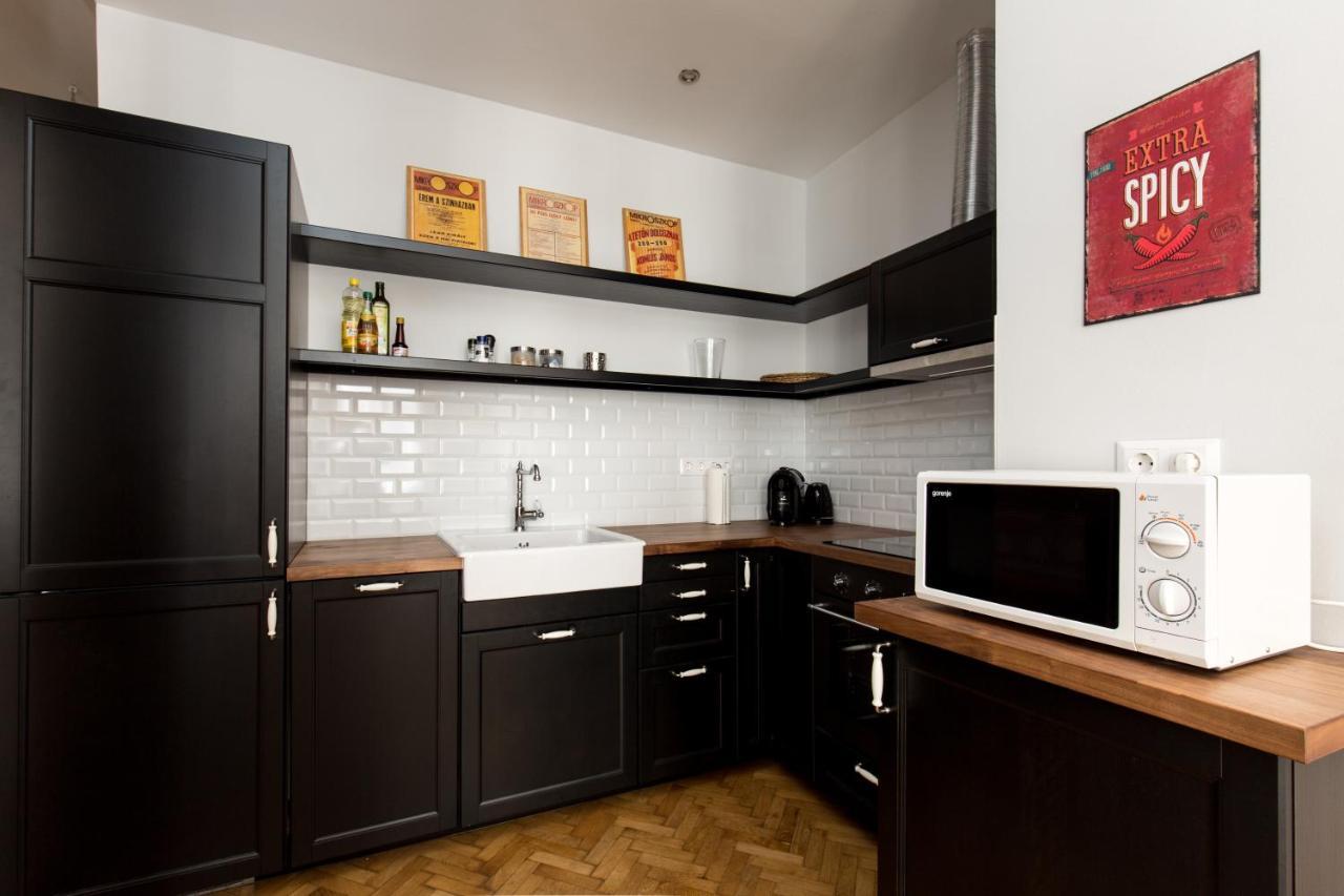 King Rustik & Central Apartment Budapest Exterior foto